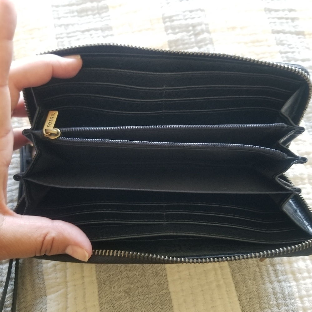 Fossil | Logan Rfid Wallet - image 3